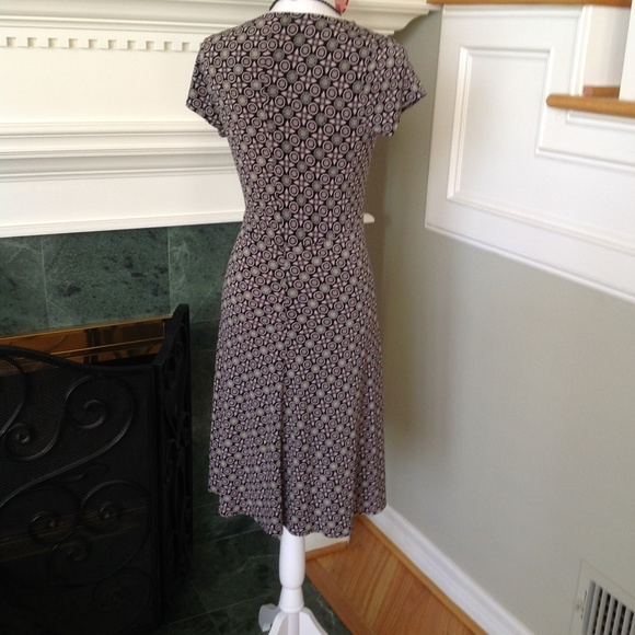 Dress - Picture 6 of 6